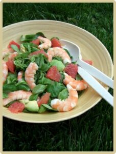 Salade mâche crevettes avocat pamplemousse