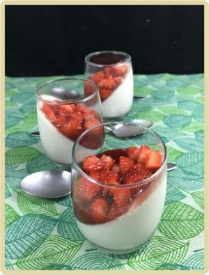 pana cotta vanille fraises mélisse